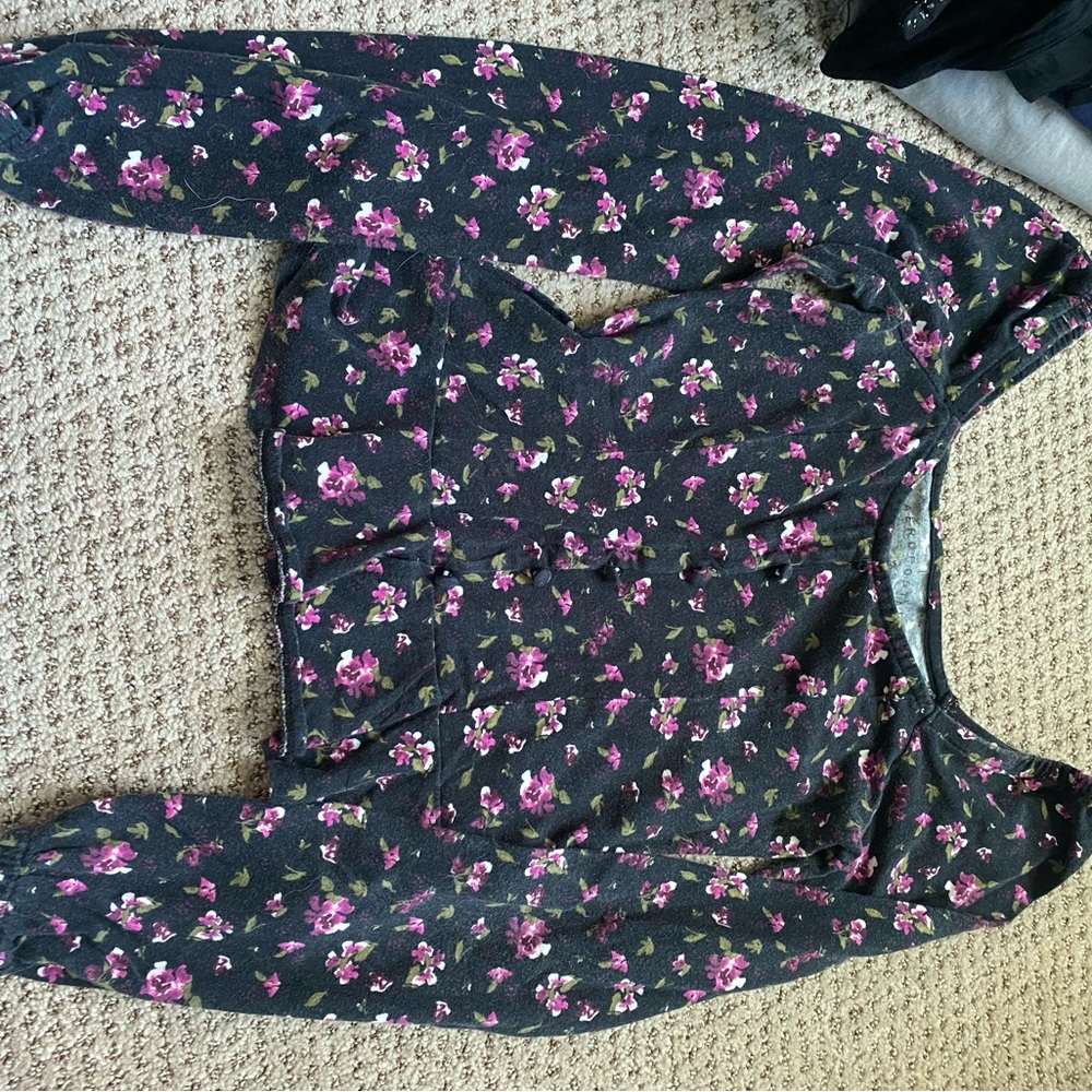 Floral Aeropostale shirt size xs